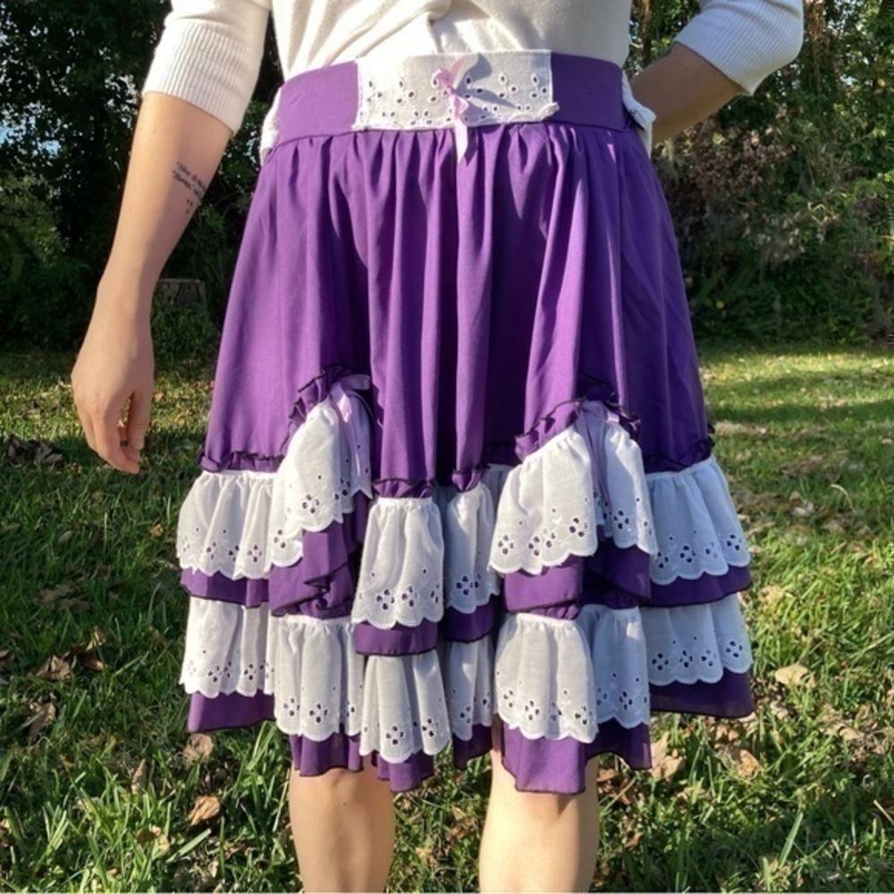 Vintage style purple and white lace ruffle skirt